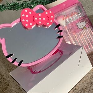 Hello Kitty mirror storage